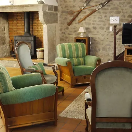 Au Chateau De Vernieres Holiday home *