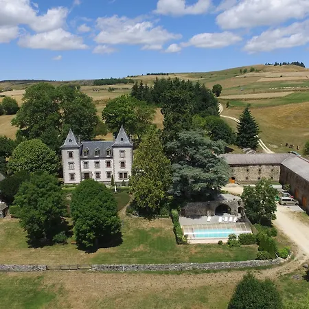 Holiday home Au Chateau De Vernieres Talizat
